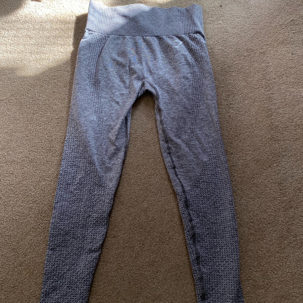 Gym shark gray leggings size small!